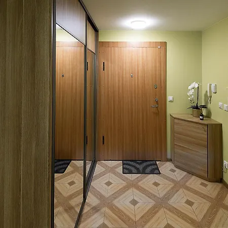 Sea View 17th Floor-prime